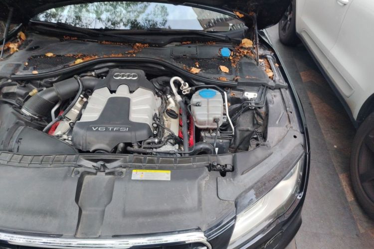 Used Audi A7 2013 50 TFSI quattro Comfort trim Engine Bay Left