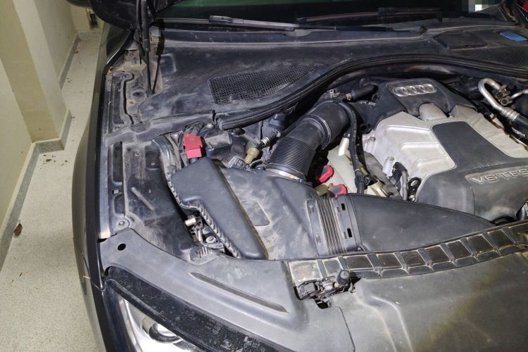 Used Audi A7 2013 50 TFSI quattro Comfort trim Engine Bay Right