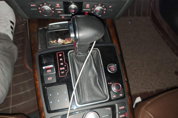 Used Audi A7 2013 50 TFSI quattro Comfort trim Gear Lever