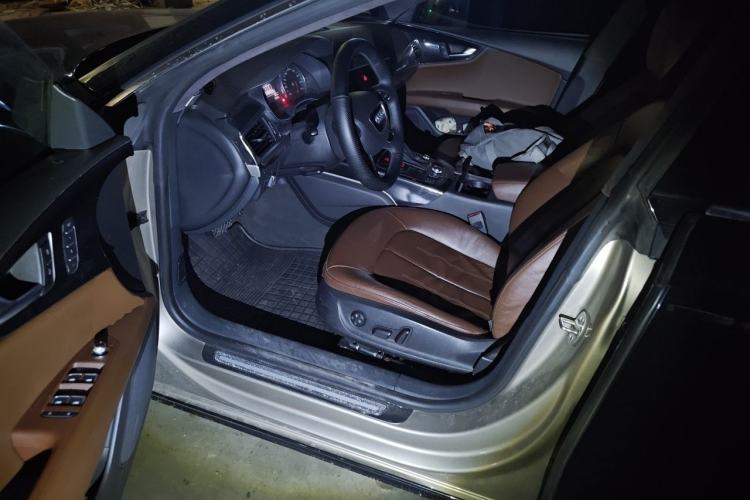 Used Audi A7 2013 30 FSI Standard Edition Left Front Seat