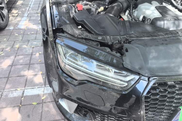 Used Audi A7 2013 50 TFSI quattro Comfort trim Right Front Headlight