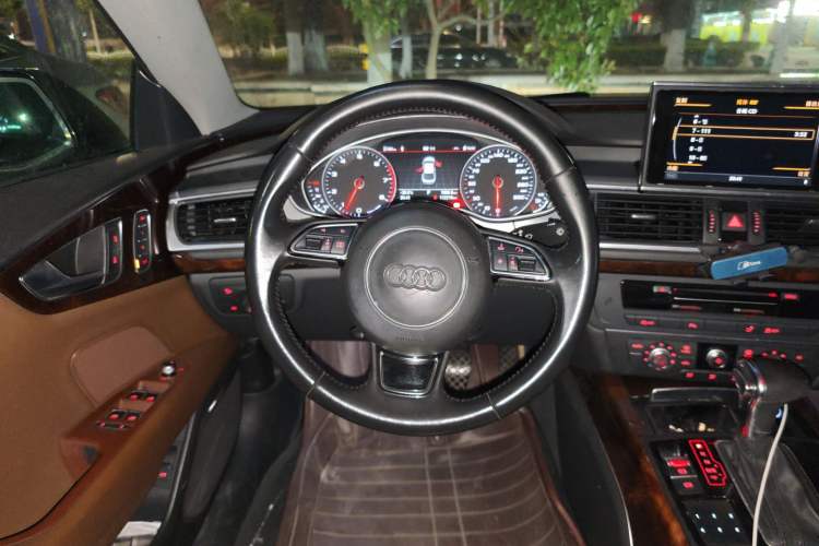 Used Audi A7 2013 50 TFSI quattro Comfort trim Steering Wheel