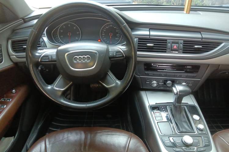 Used Audi A7 2013 35 FSI quattro Ambition Edition Steering Wheel