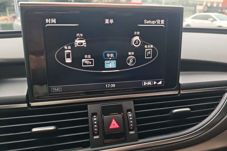 Used Audi A7 2013 35 FSI quattro Ambition Edition Audio And AC Panel