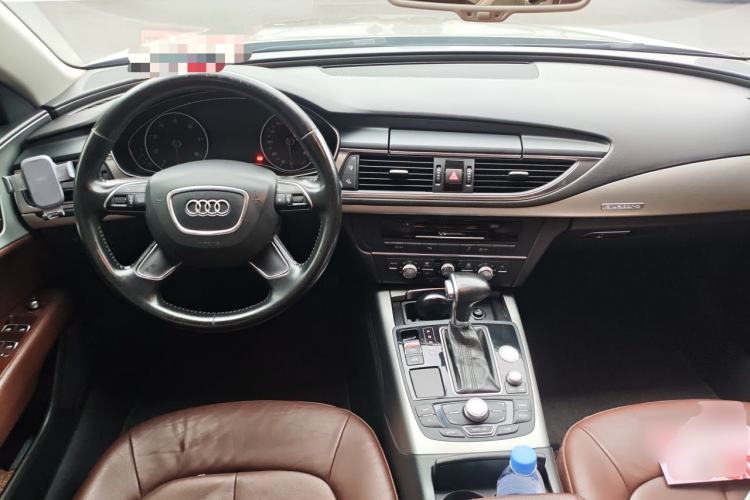 Used Audi A7 2013 35 FSI quattro Ambition Edition Center Console