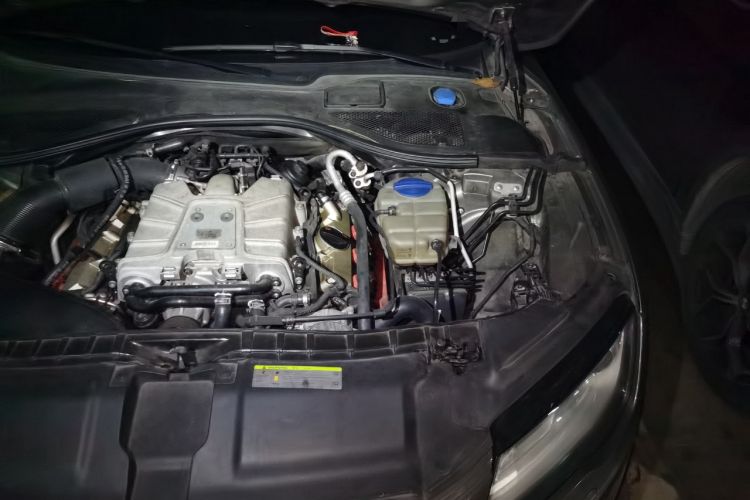 Used Audi A7 2013 50 TFSI quattro Comfort trim Engine Bay Left