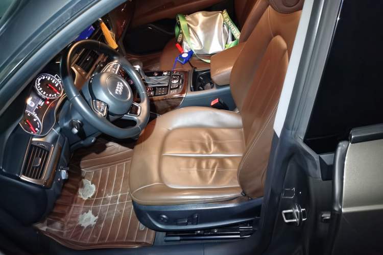 Used Audi A7 2013 50 TFSI quattro Comfort trim Left Front Seat