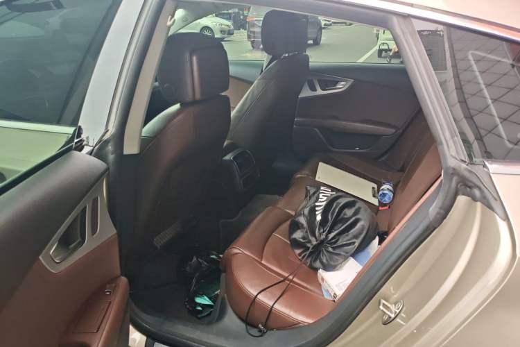 Used Audi A7 2013 35 FSI quattro Ambition Edition Left Rear Seat