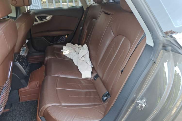 Used Audi A7 2013 35 FSI quattro Ambition Edition Left Rear Seat