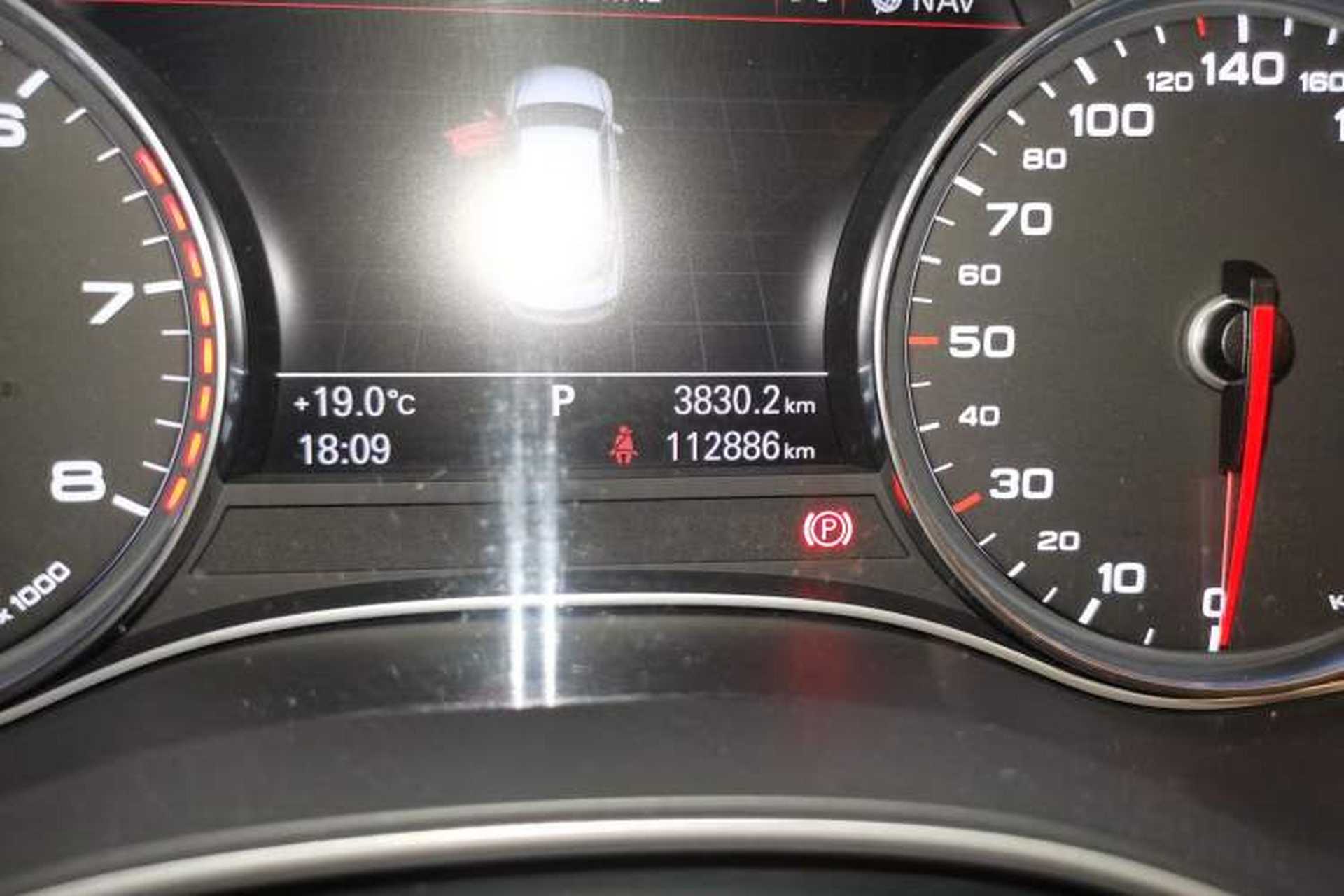 Used Audi A7 2013 50 TFSI quattro Comfort trim Odometer Close Up