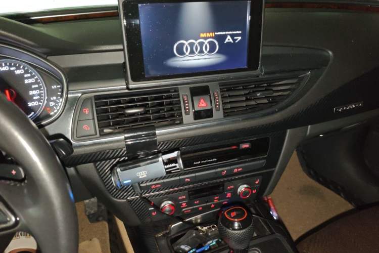 Used Audi A7 2013 50 TFSI quattro Comfort trim Audio And AC Panel