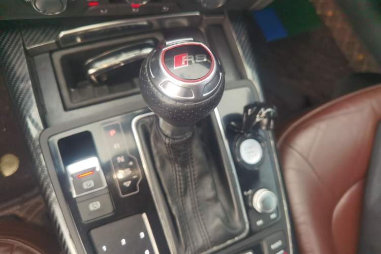 Used Audi A7 2013 30 FSI Standard Edition Gear Lever