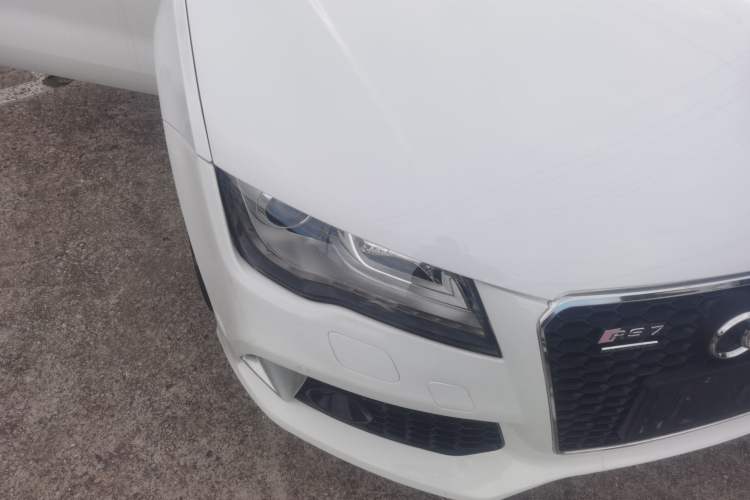 Used Audi A7 2013 30 FSI Standard Edition Right Front Headlight