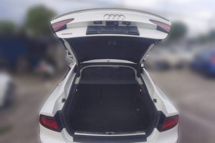 Used Audi A7 2013 30 FSI Standard Edition Trunk