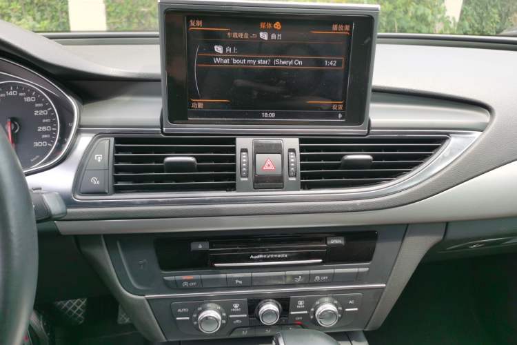 Used Audi A7 2013 30 FSI Standard Edition Audio And AC Panel
