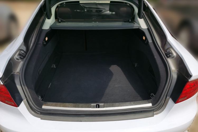 Used Audi A7 2013 30 FSI Standard Edition Trunk