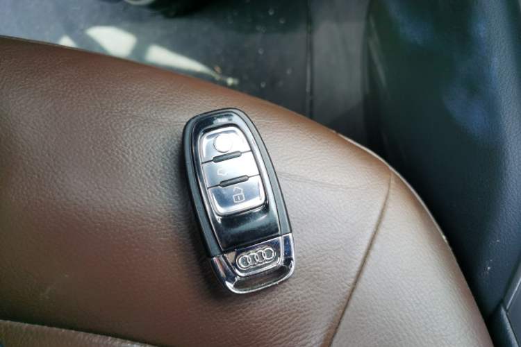 Used Audi A7 2013 30 FSI Standard Edition Vehicle Key