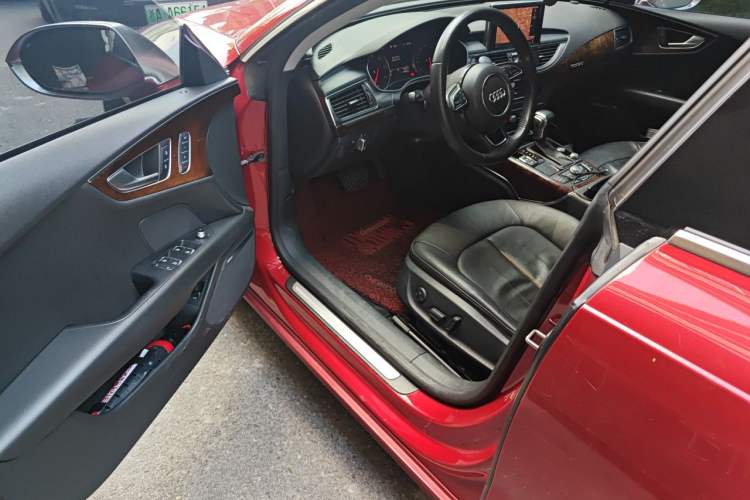 Used Audi A7 2013 50 TFSI quattro Comfort trim Driver Seat