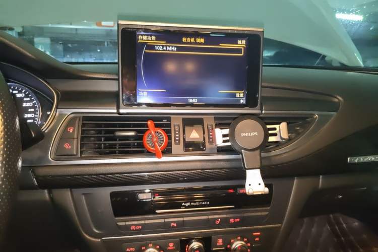 Used Audi A7 2013 35 FSI quattro Ambition Edition Audio And AC Panel
