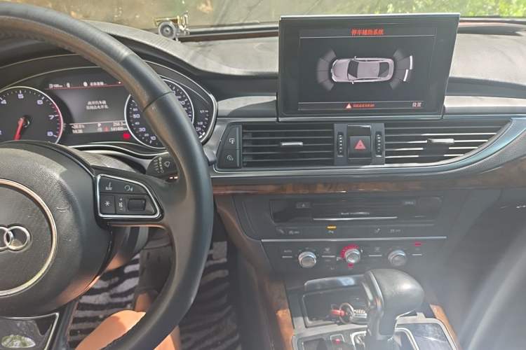 Used Audi A7 2013 50 TFSI quattro Comfort trim Audio And AC Panel