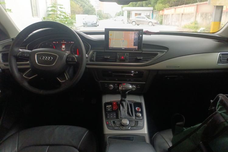 Used Audi A7 2013 35 FSI quattro Ambition Edition Center Console