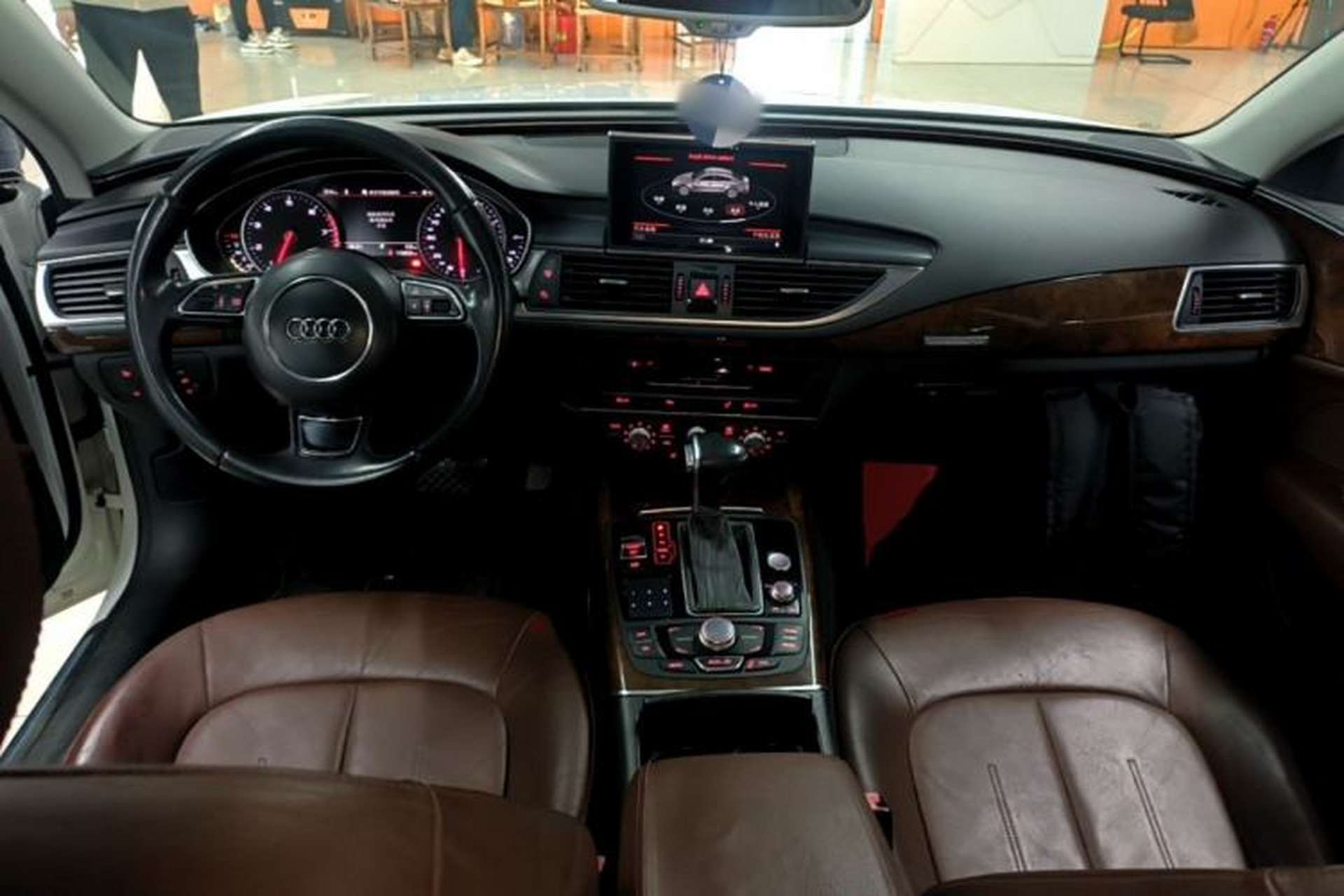 Used Audi A7 2013 50 TFSI quattro Comfort trim Center Console