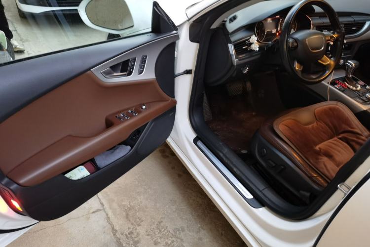 Used Audi A7 2013 35 FSI quattro Ambition Edition Driver Seat