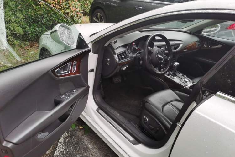 Used Audi A7 2013 50 TFSI quattro Luxury Model Driver Seat
