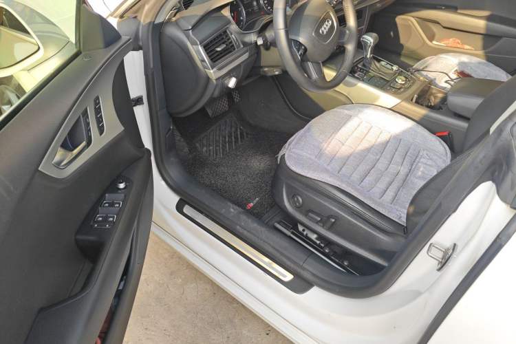 Used Audi A7 2013 35 FSI quattro Ambition Edition Driver Seat