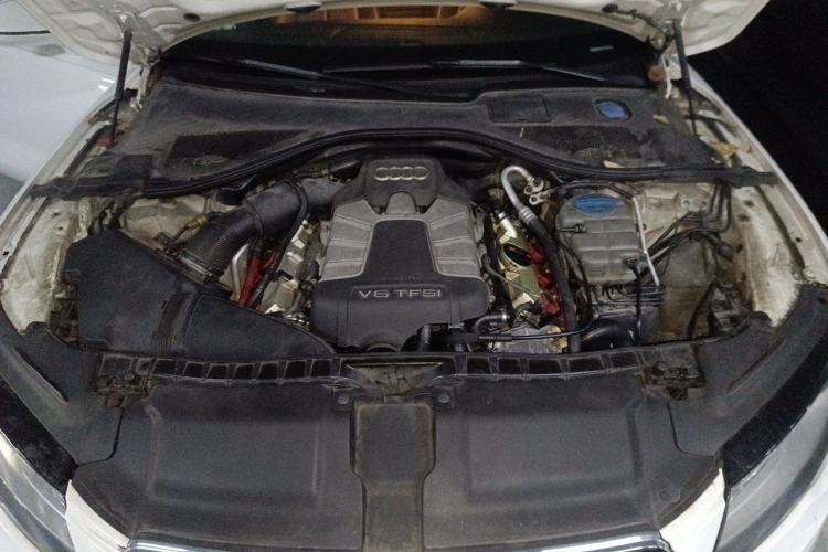 Used Audi A7 2013 50 TFSI quattro Comfort trim Engine Bay