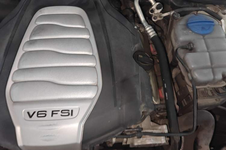 Used Audi A7 2013 30 FSI Standard Edition Engine Bay