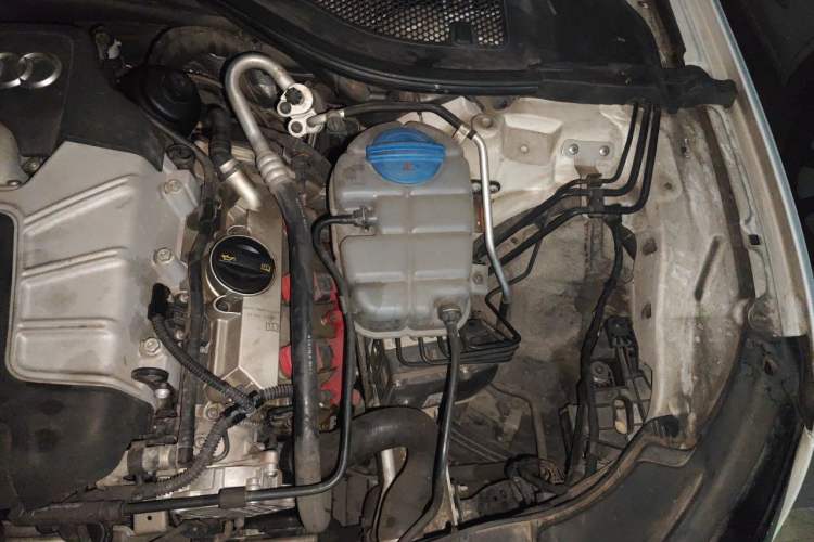 Used Audi A7 2013 50 TFSI quattro Luxury Model Engine Bay Left