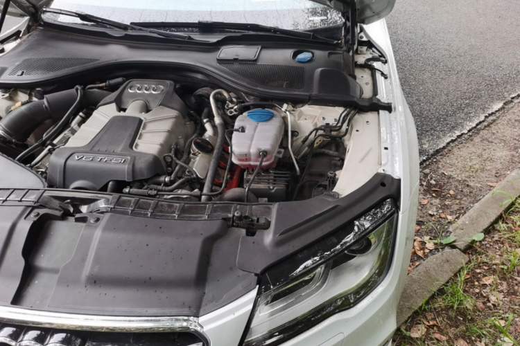 Used Audi A7 2013 50 TFSI quattro Luxury Model Engine Bay Left