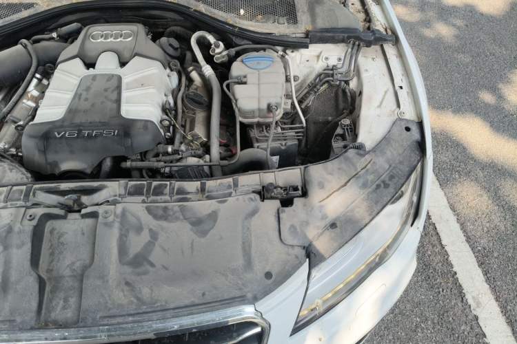 Used Audi A7 2013 50 TFSI quattro Luxury Model Engine Bay Left