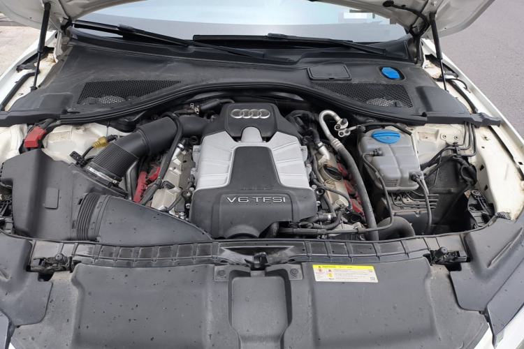 Used Audi A7 2013 50 TFSI quattro Comfort trim Engine Bay