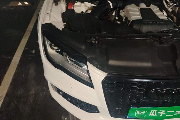 Used Audi A7 2013 50 TFSI quattro Comfort trim Engine Bay Right