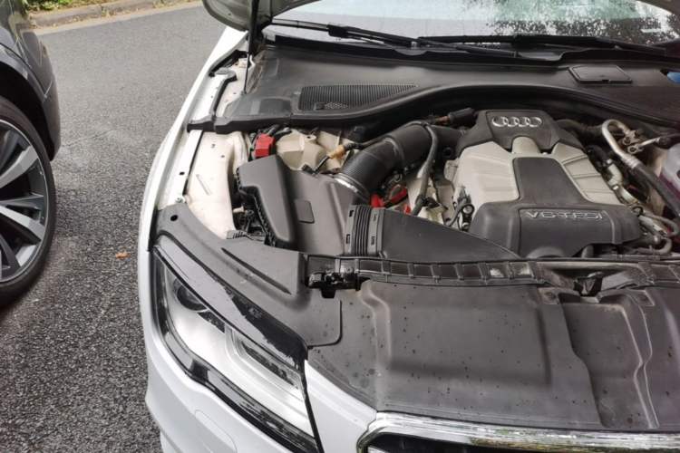 Used Audi A7 2013 50 TFSI quattro Luxury Model Engine Bay Right