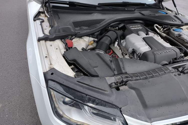 Used Audi A7 2013 50 TFSI quattro Comfort trim Engine Bay Right