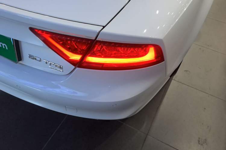 Used Audi A7 2013 50 TFSI quattro Luxury Model Exterior 3