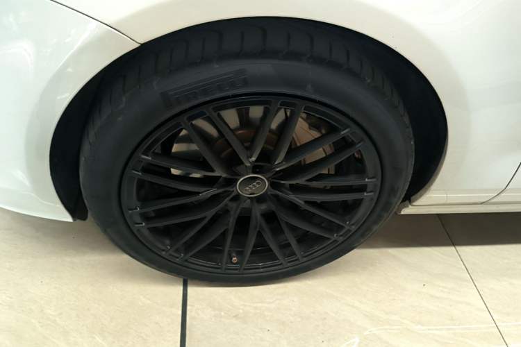 Used Audi A7 2013 50 TFSI quattro Comfort trim Exterior 4