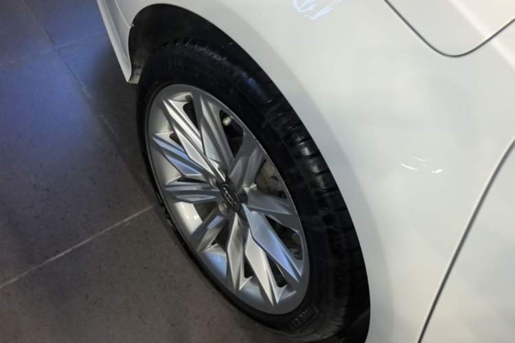 Used Audi A7 2013 50 TFSI quattro Luxury Model Exterior 5