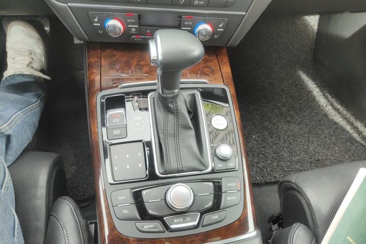Used Audi A7 2013 50 TFSI quattro Luxury Model Gear Lever