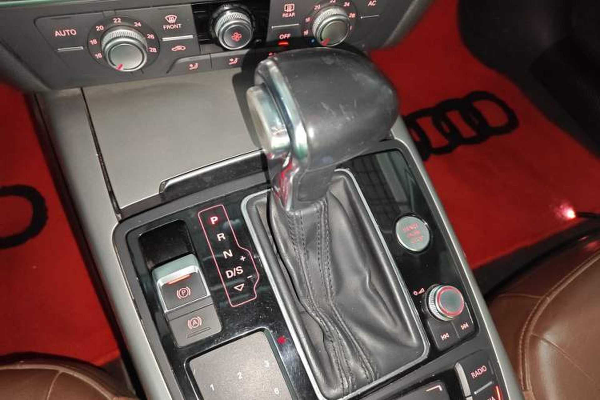 Used Audi A7 2013 35 FSI quattro Ambition Edition Gear Lever