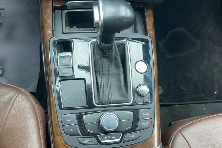 Used Audi A7 2013 50 TFSI quattro Comfort trim Gear Lever