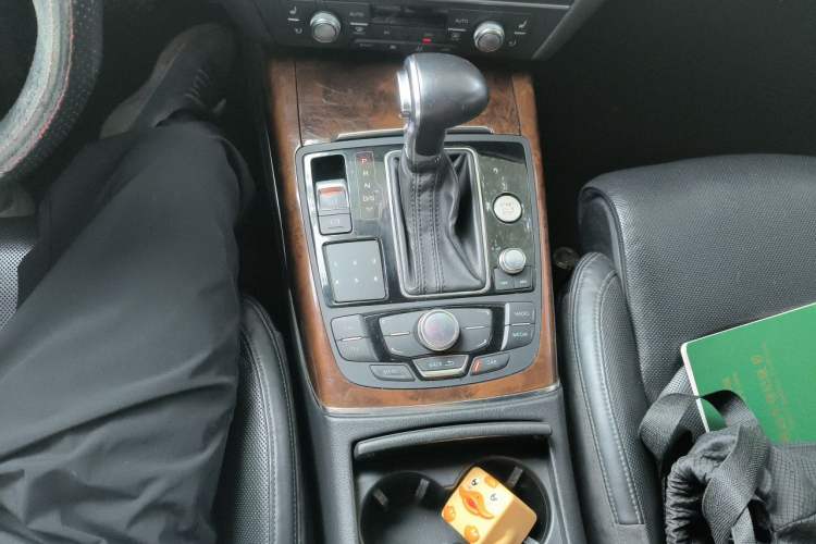 Used Audi A7 2013 50 TFSI quattro Luxury Model Gear Lever