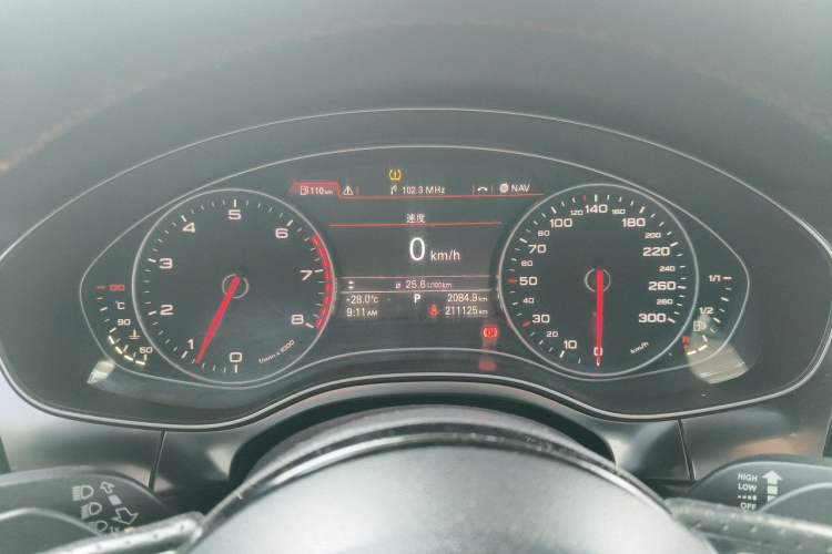 Used Audi A7 2013 50 TFSI quattro Luxury Model Instrument Cluster