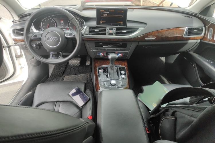 Used Audi A7 2013 50 TFSI quattro Luxury Model Interior 2