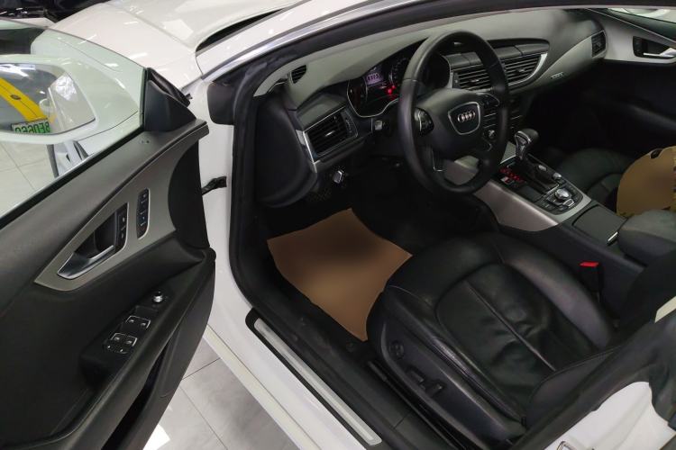 Used Audi A7 2013 35 FSI quattro Ambition Edition Interior 3