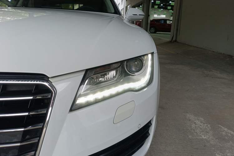 Used Audi A7 2013 35 FSI quattro Ambition Edition Left Front Headlight