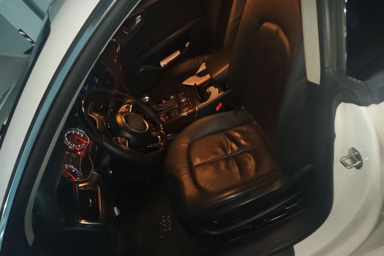 Used Audi A7 2013 50 TFSI quattro Comfort trim Left Front Seat